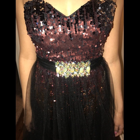 Prom dress - Picture 4 of 5